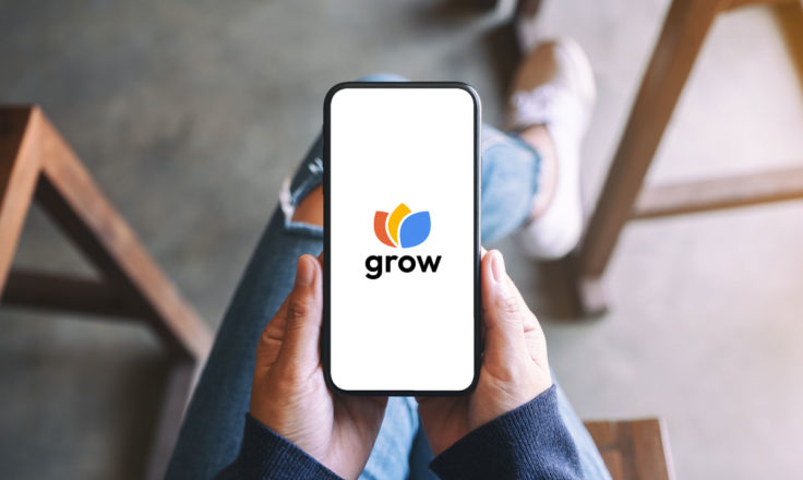 grow logo on a phone